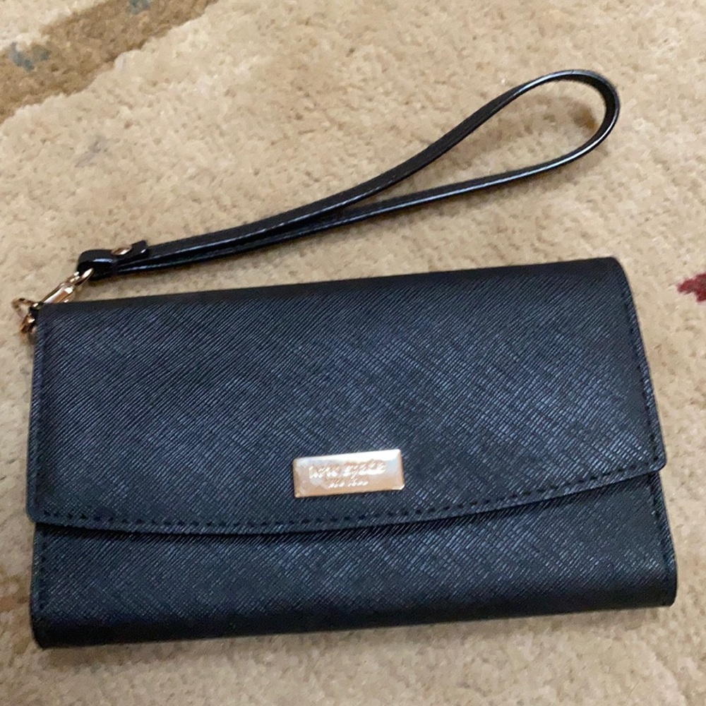 Kate spade EUC black wristlet